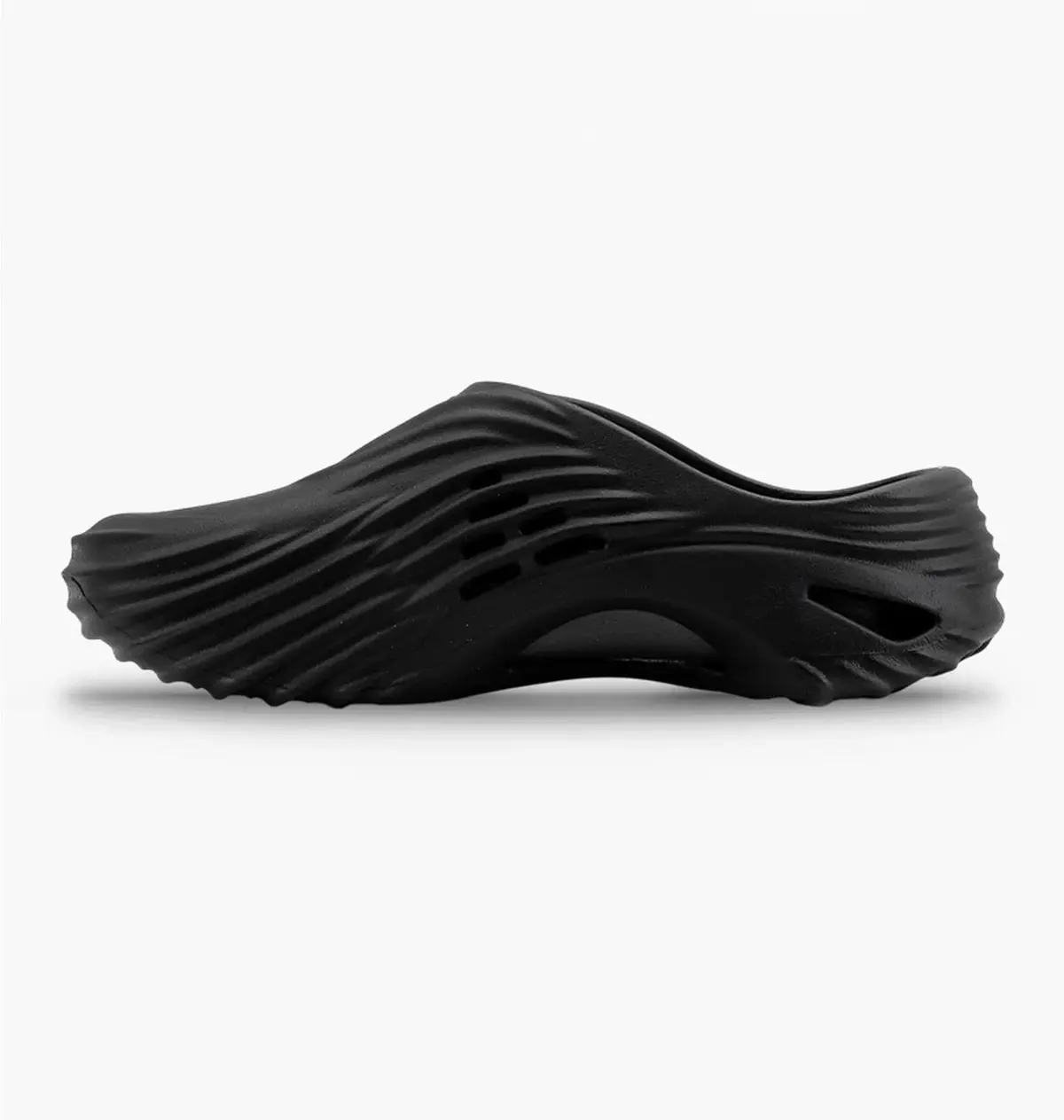 Тапочки унисекс Crocs Echo Wave Black