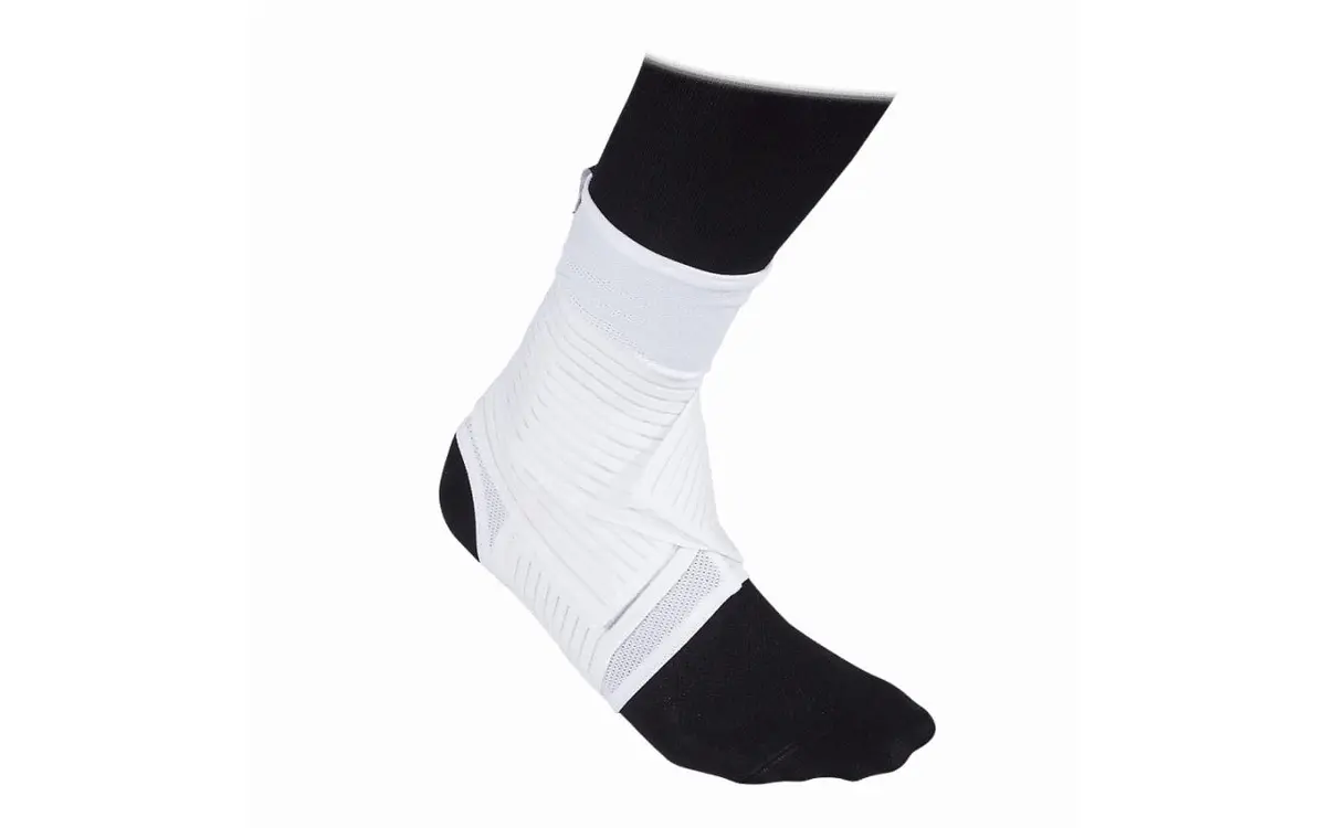Фіксатор універсальний Mcdavid Ankle Support Mesh With Straps (433(WHITE))