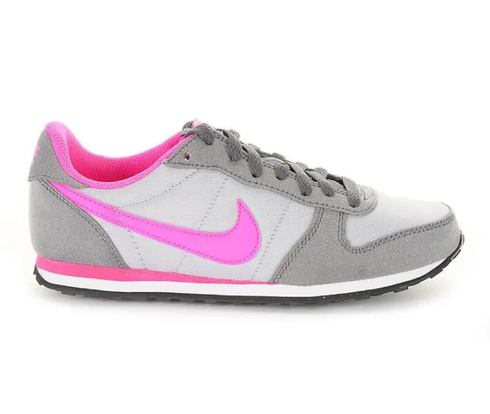 Кроссовки женские Nike Genicco