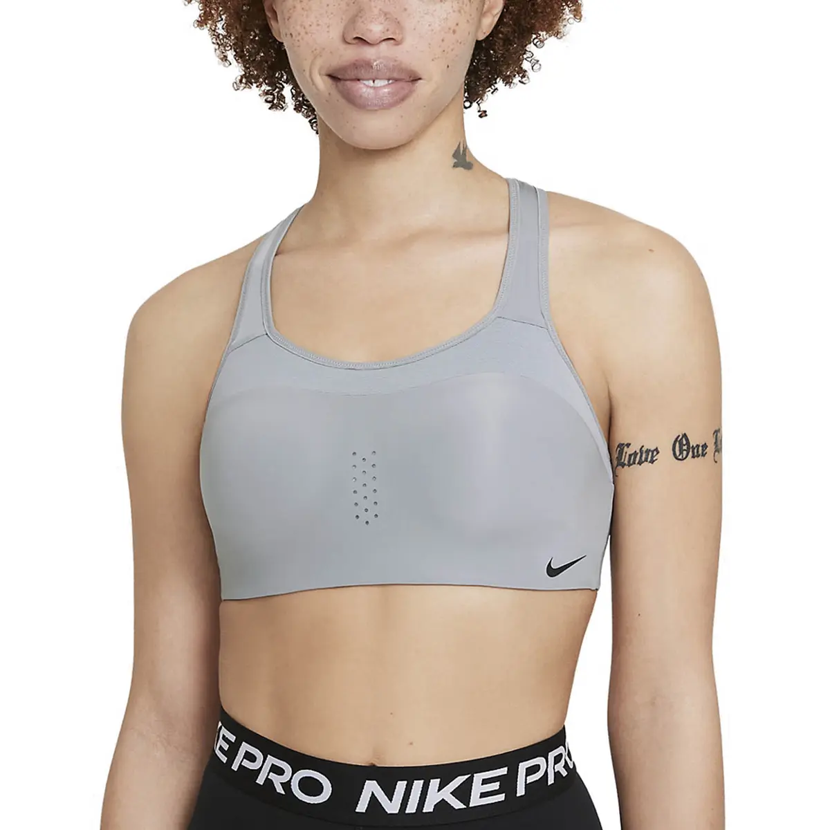 Спортивный топ женской Nike Alpha Sports Bra
