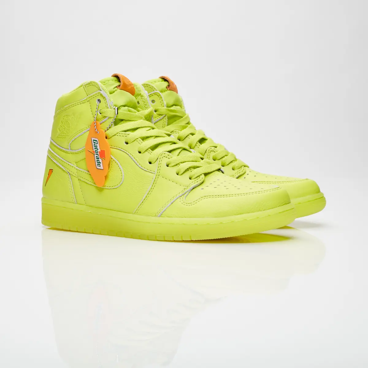 Кросівки чоловічі Jordan 1 Retro High Gatorade Cyber