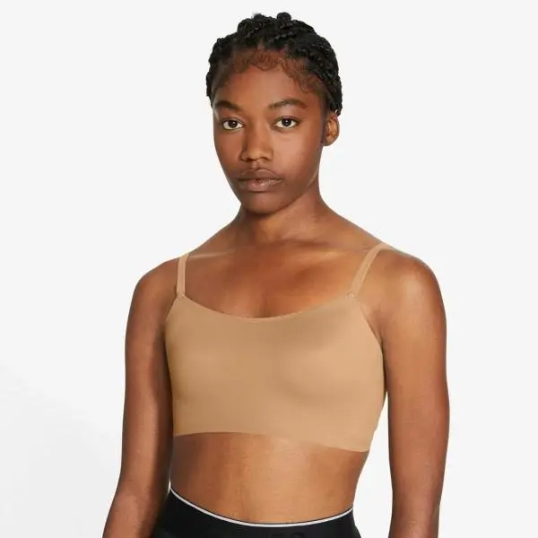 Спортивный топ женской Nike Indy Luxe Bra