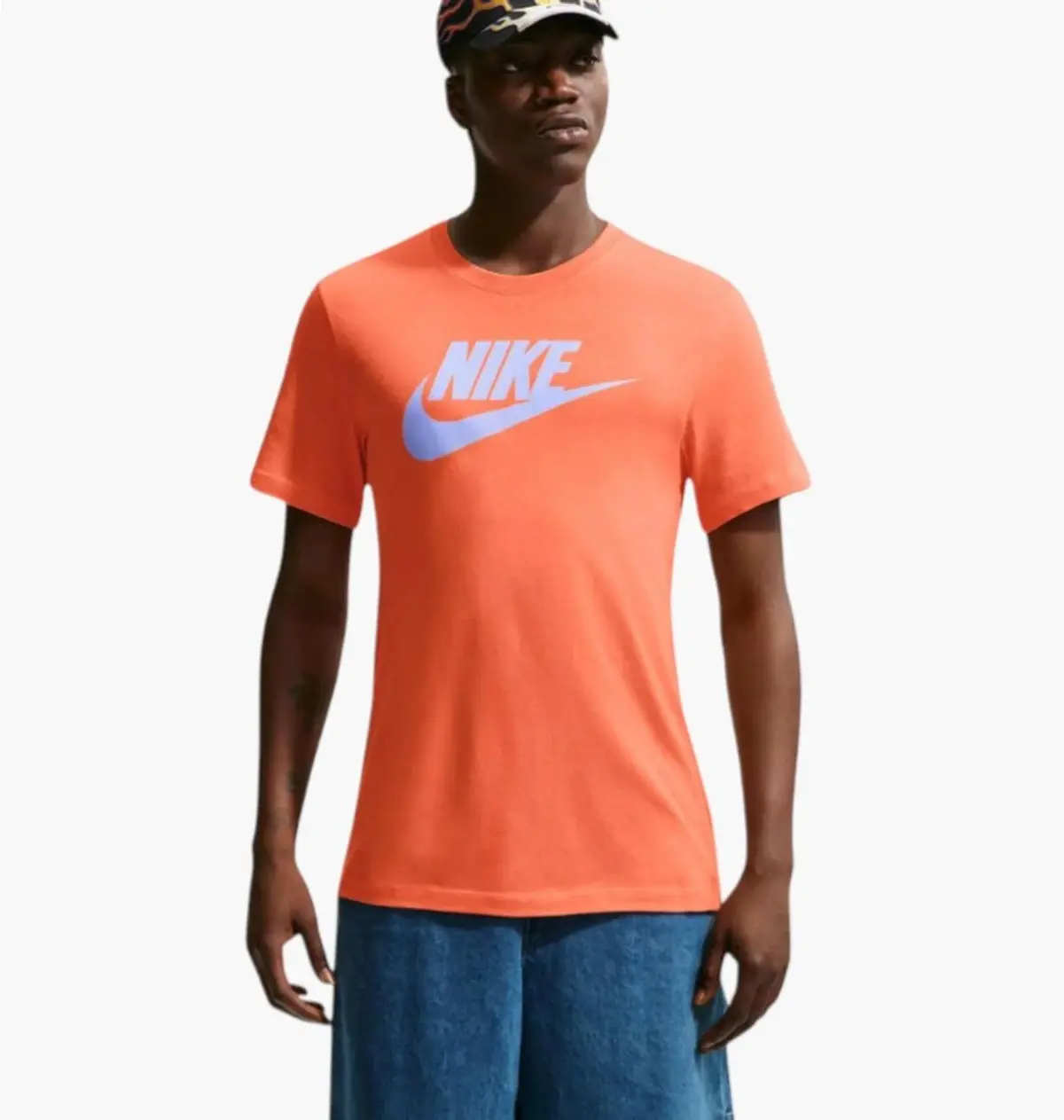 Футболка мужская Nike Sportswear оранжевая AR5004-835