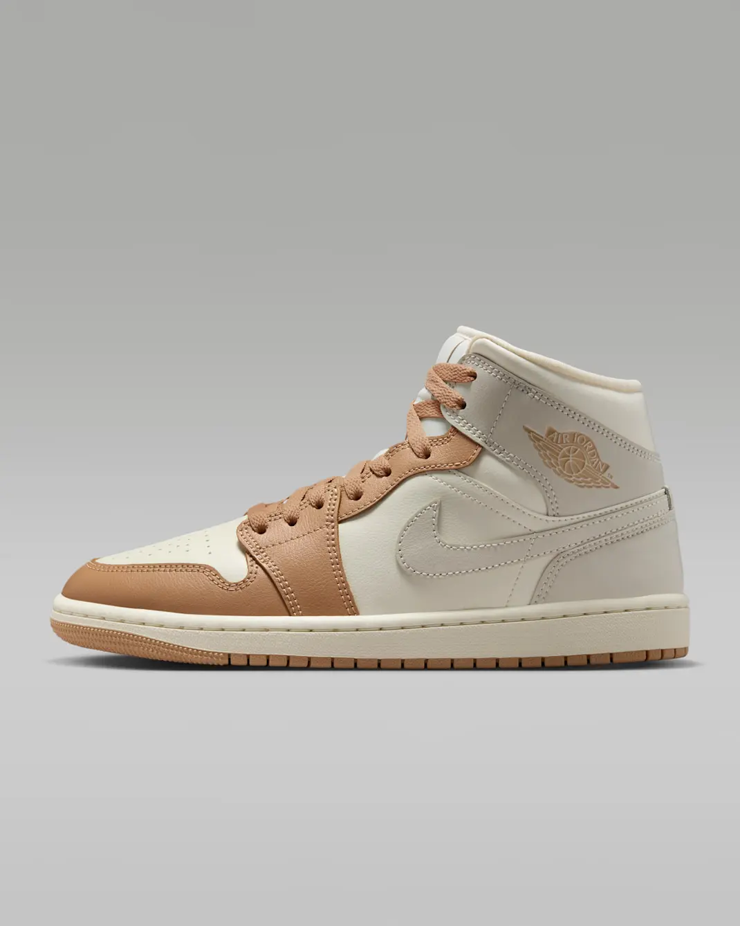 Кросівки жіночі Jordan Air 1 Mid