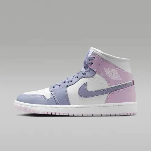 Кросівки жіночі Jordan Air 1 Mid