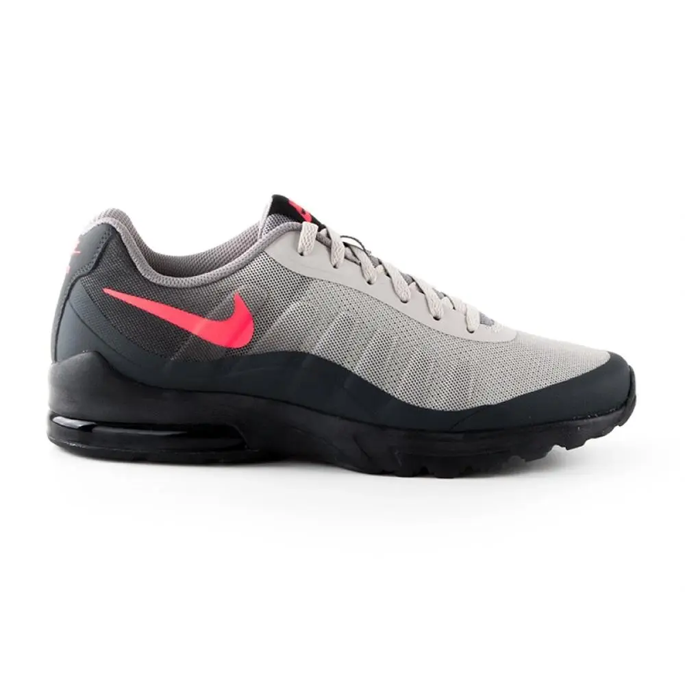 Кросівки чоловічі Nike Air Max Invigor