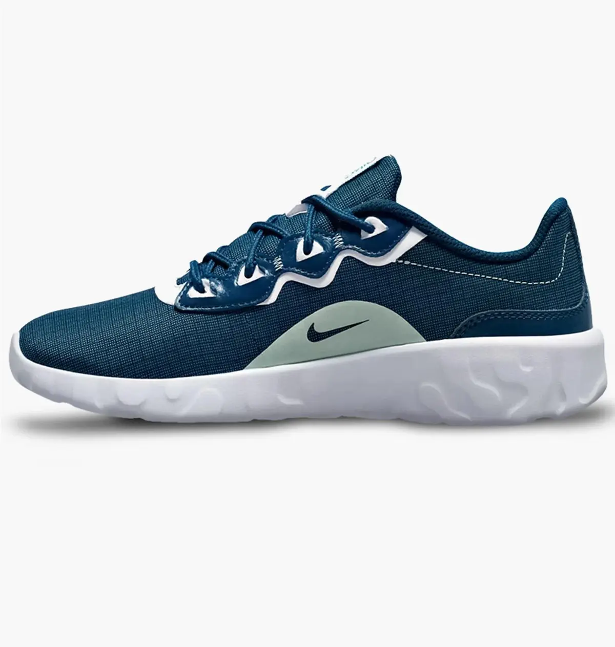 Кросівки жіночі Nike Explore Strada