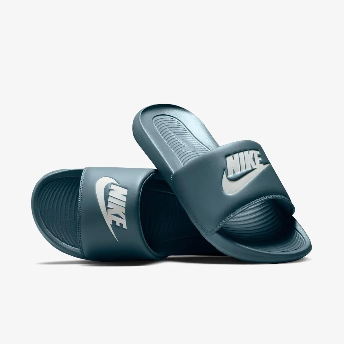 Тапочки чоловічі Nike Victori One Slide