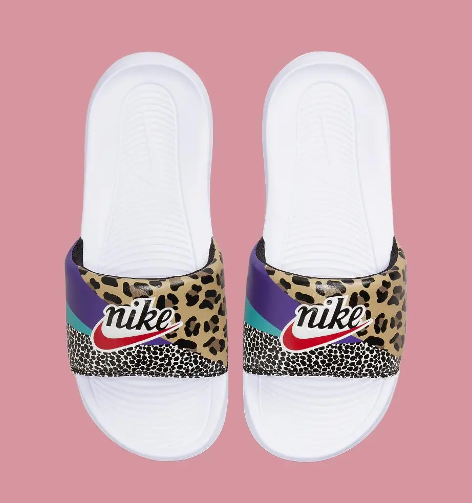 Тапочки жіночі Nike W Victori One Slide Print