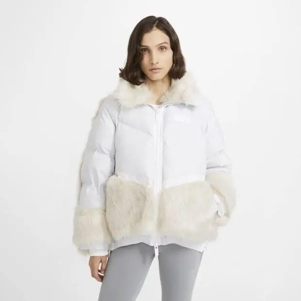 Куртка жіноча Nike Parka Down Fill Faux Fur Pure Platinum