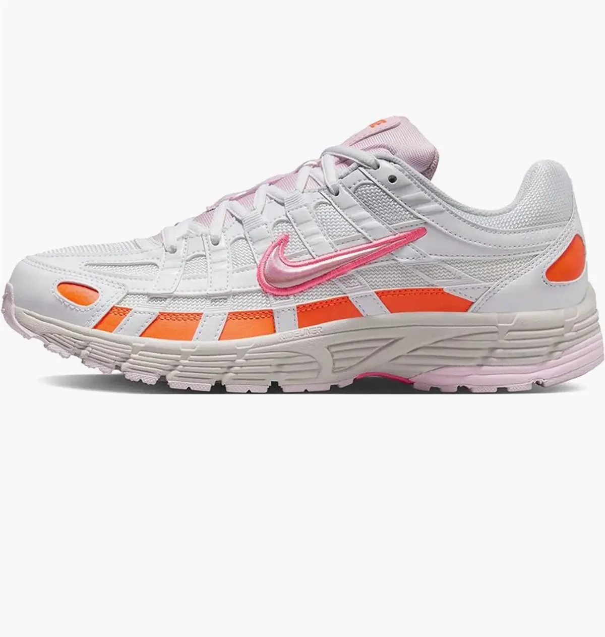 Кросівки жіночі Nike Wmns P-6000