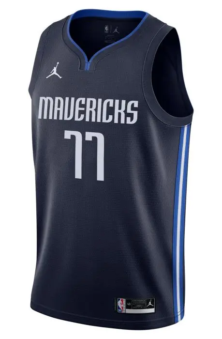 Майка чоловіча Jordan Luka Doncic Mavericks Statement Edition 2020 Nba
