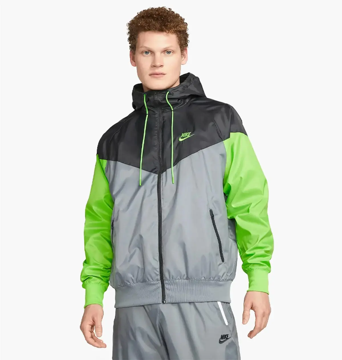 Вітровка чоловіча Nike Sportswear Windrunner Men's Hooded Jacket
