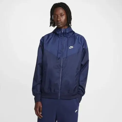 Вітровка чоловіча Nike Sportswear Windrunner
