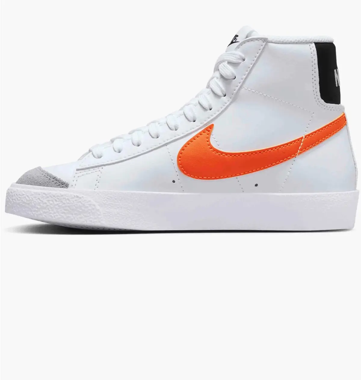 Кроссовки женские Nike Blazer Mid '77 Bg