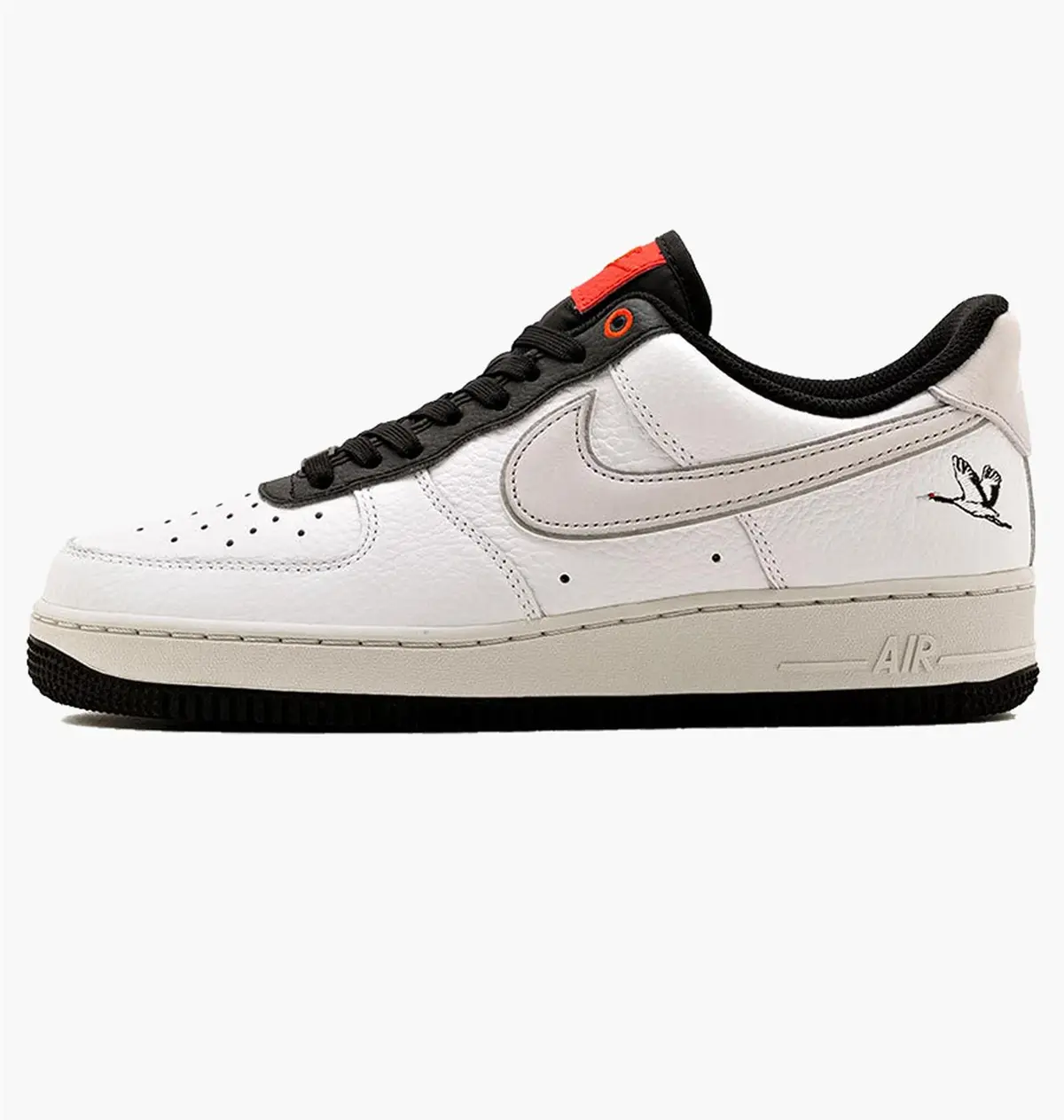Кросівки чоловічі Nike Air Force 1 07 Lx