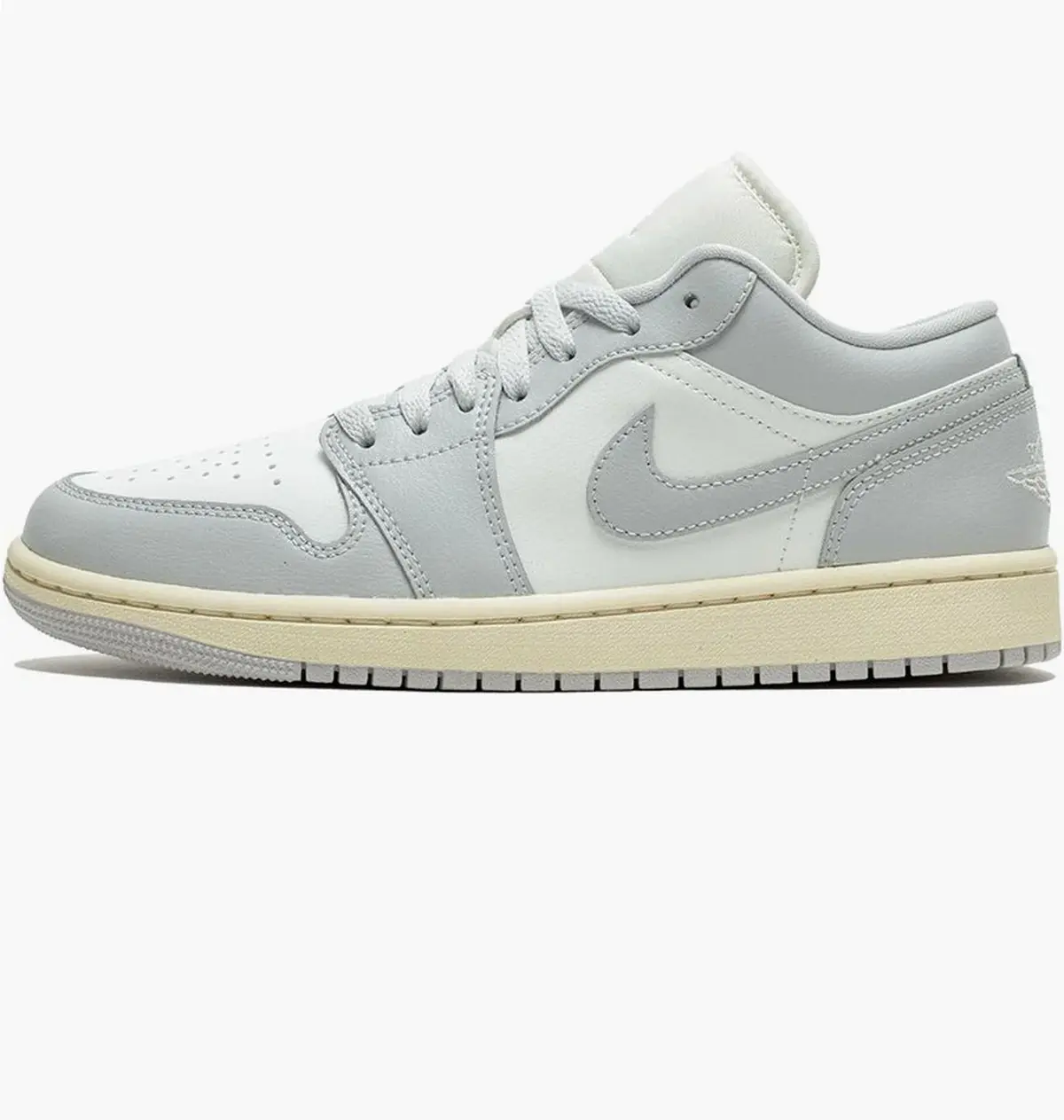 Кросівки жіночі Nike Air Jordan 1 Low