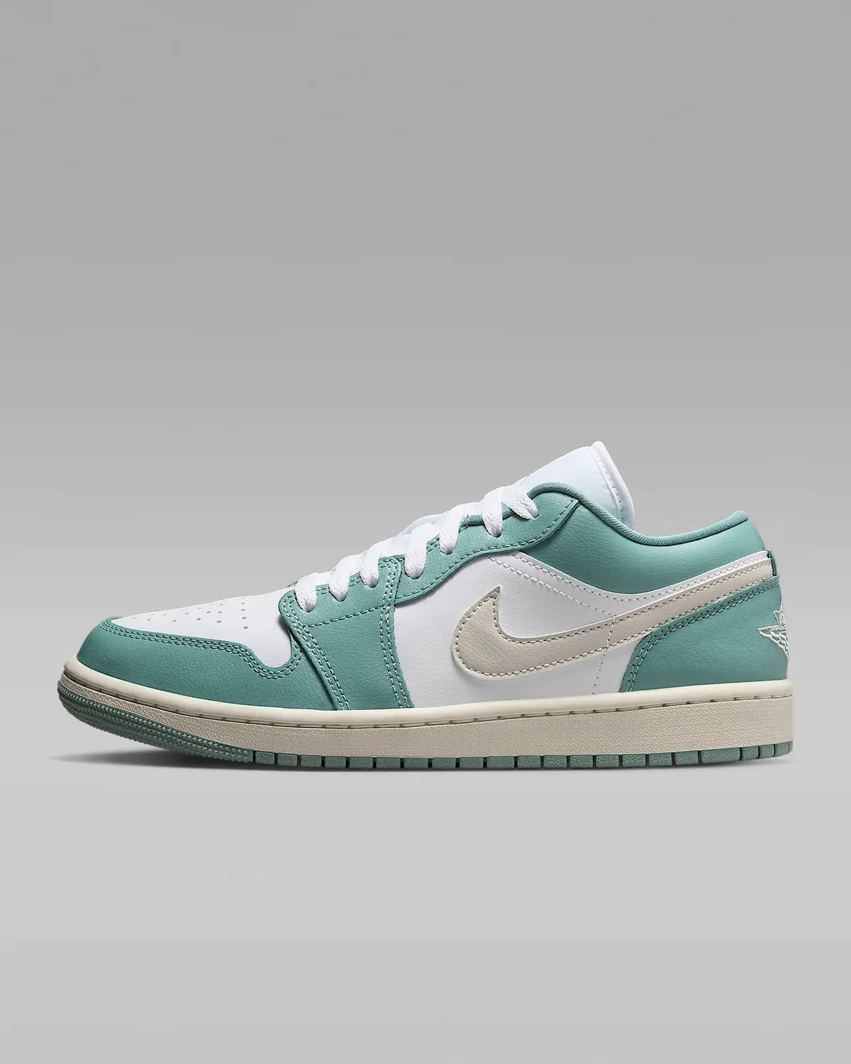 Кроссовки женские Jordan Air 1 Low