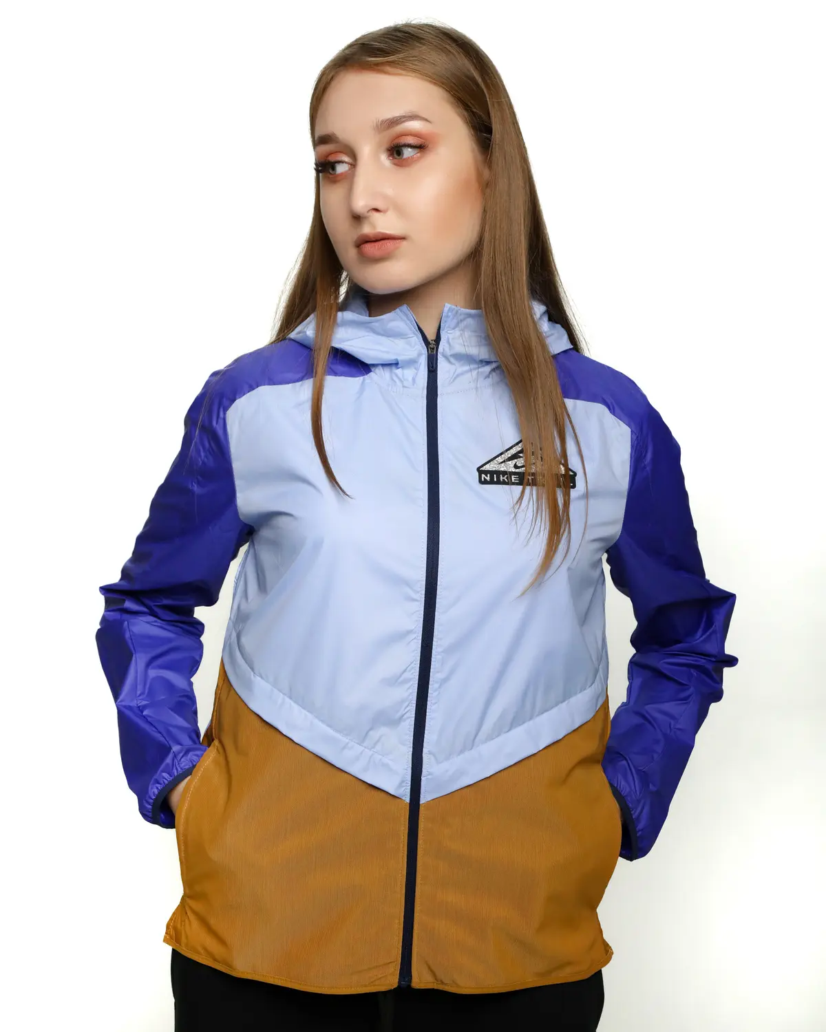 Куртка жіноча Nike Shield Trail Jacket White Purple