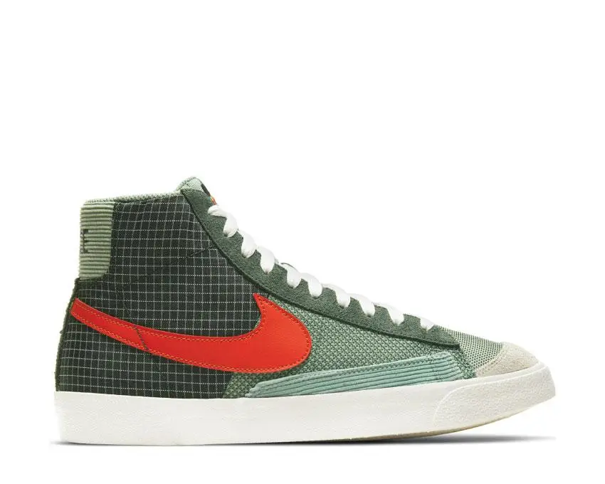 Кросівки чоловічі Nike Blazer Mid '77 Patch