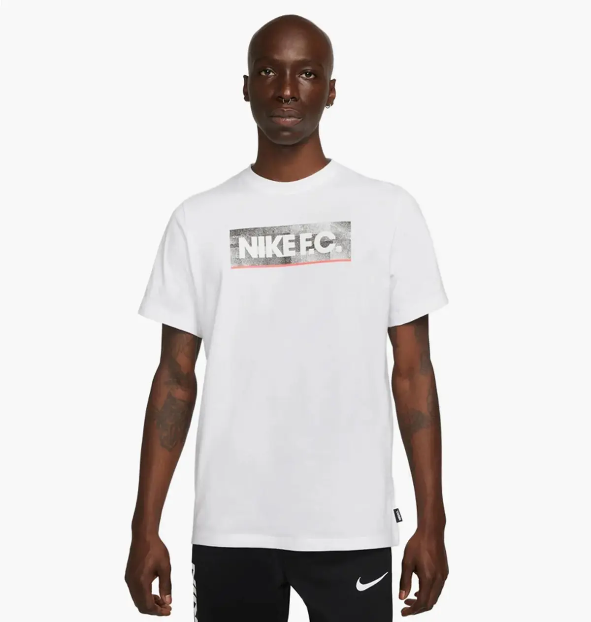 Футболка чоловіча Nike Fc Tee Seasonal Block
