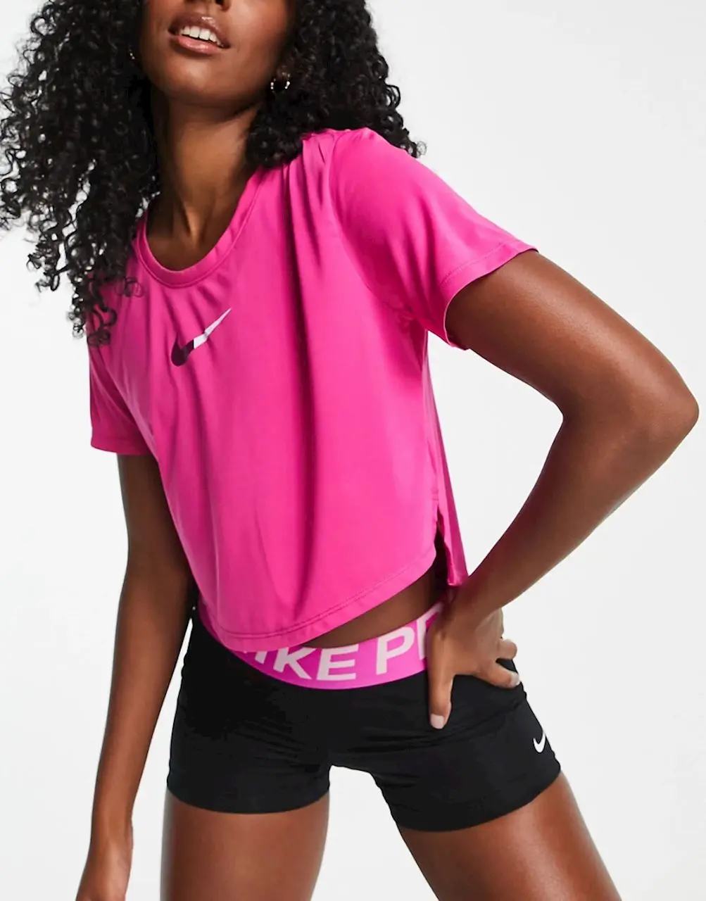 Футболка жіноча Nike One Df Clrk Std Ss Crp Tp