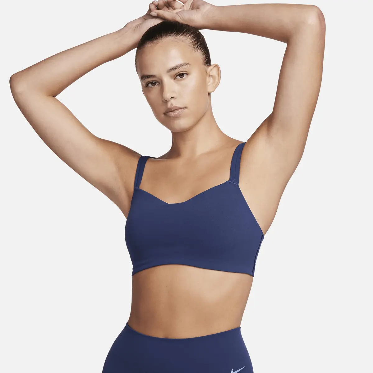 Спортивний топ жіночий Nike Alate Trace Light-Support