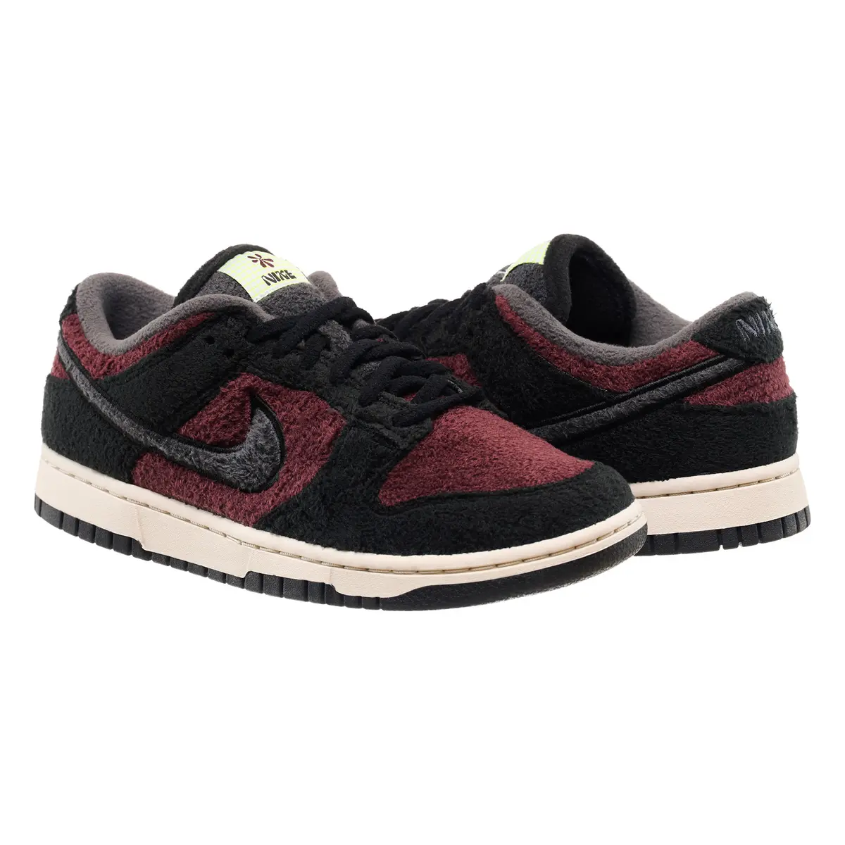 Кроссовки женские Nike Dunk Low "Fleece"