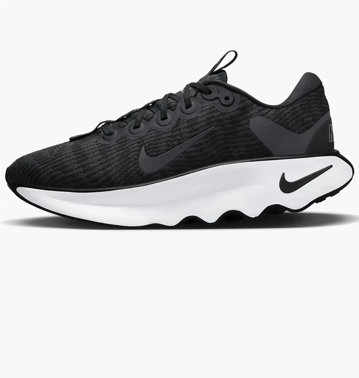 Кроссовки мужские Nike Motiva
