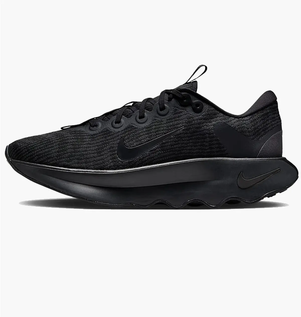 Кроссовки мужские Nike Motiva