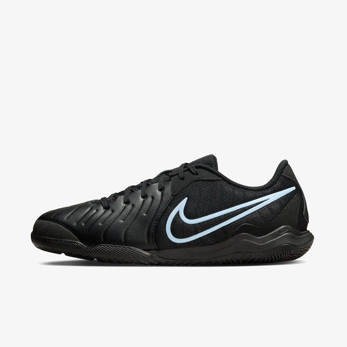 Бутсы мужские Nike Legend 10 Academy Ic