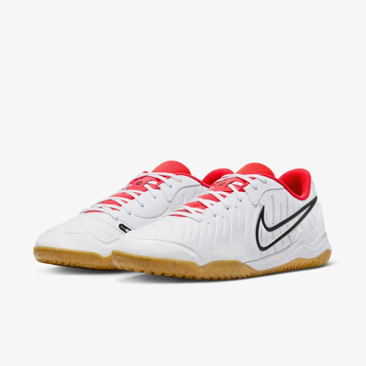Кросівки для бігу чоловічі Nike Legend 10 Academy Ic