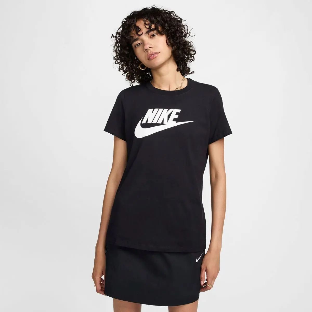 Футболка жіноча Nike W Nsw Tee Essntl Icon Ftra Fs
