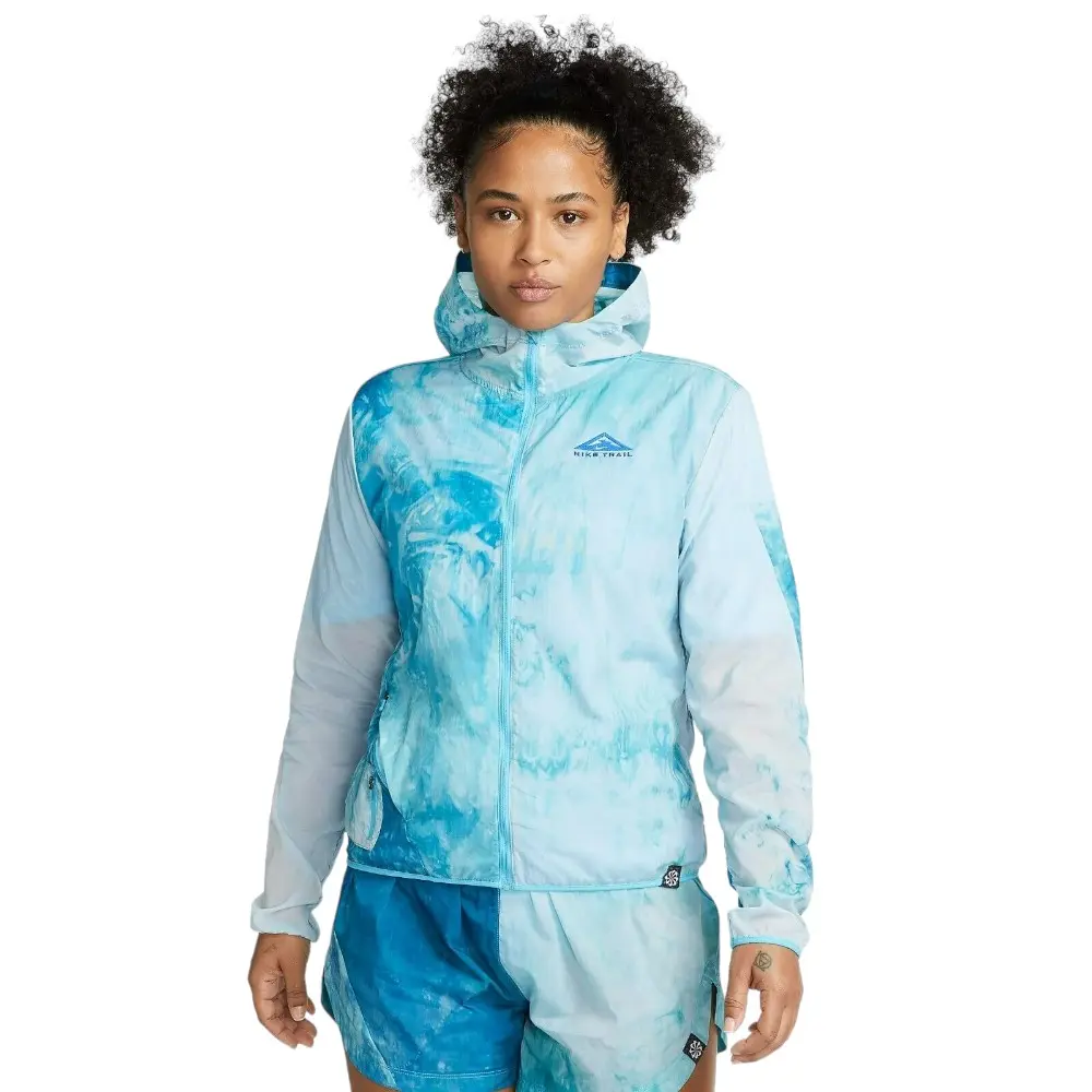 Ветровка женская Nike Repel Trail Running Jacket Light Blue