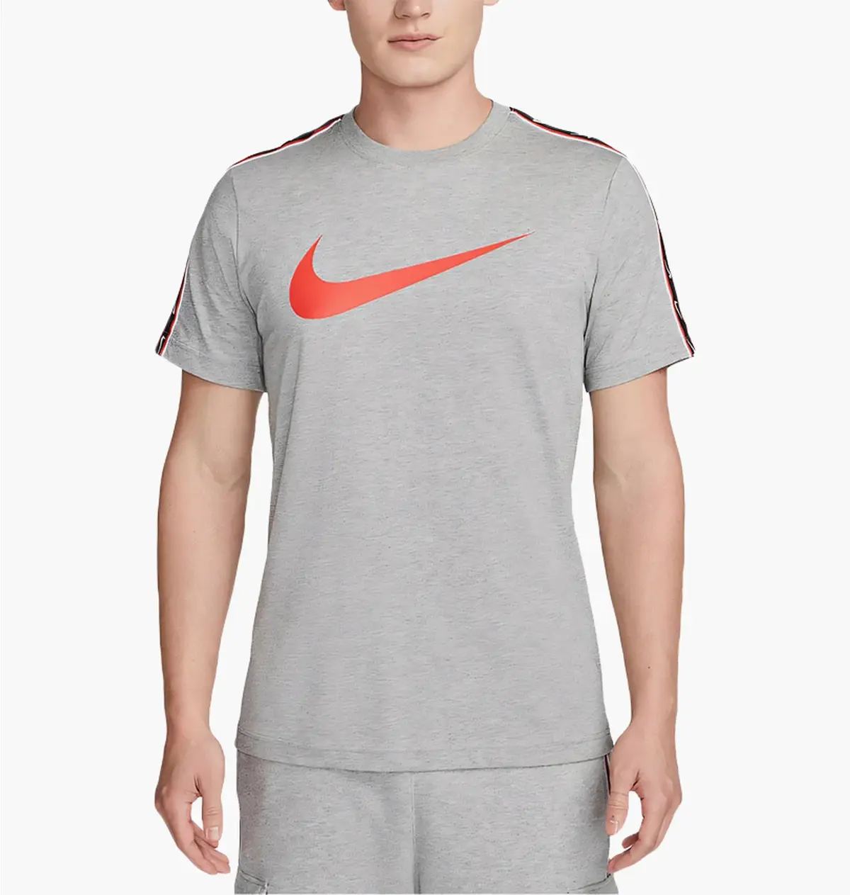 Футболка чоловіча Nike T-Shirt M Nsw Repeat Sw Ss Tee Grey