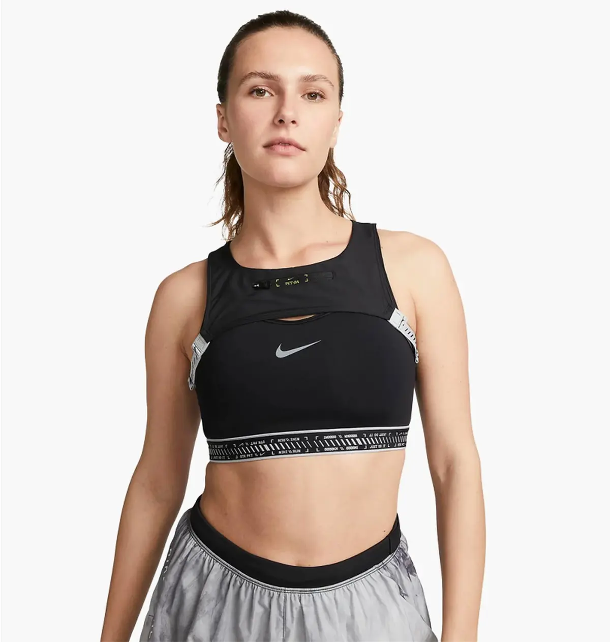 Спортивный топ женской Nike Swoosh On The Run