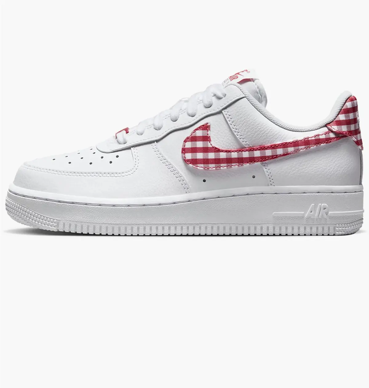 Кроссовки женские Nike Air Force 1 07 Ess Trend
