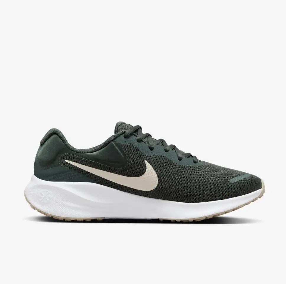 Кроссовки женские Nike W Revolution 7