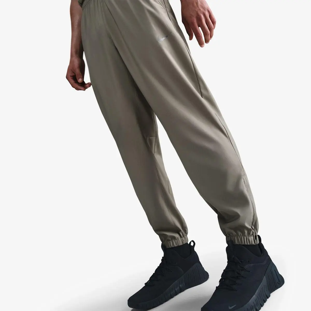 Брюки мужские Nike M Nk Df Form Pant Tpr