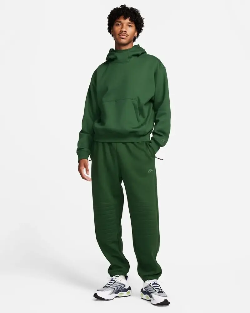 Спортивный костюм мужской Nike Therma-FIT Tech Pack
