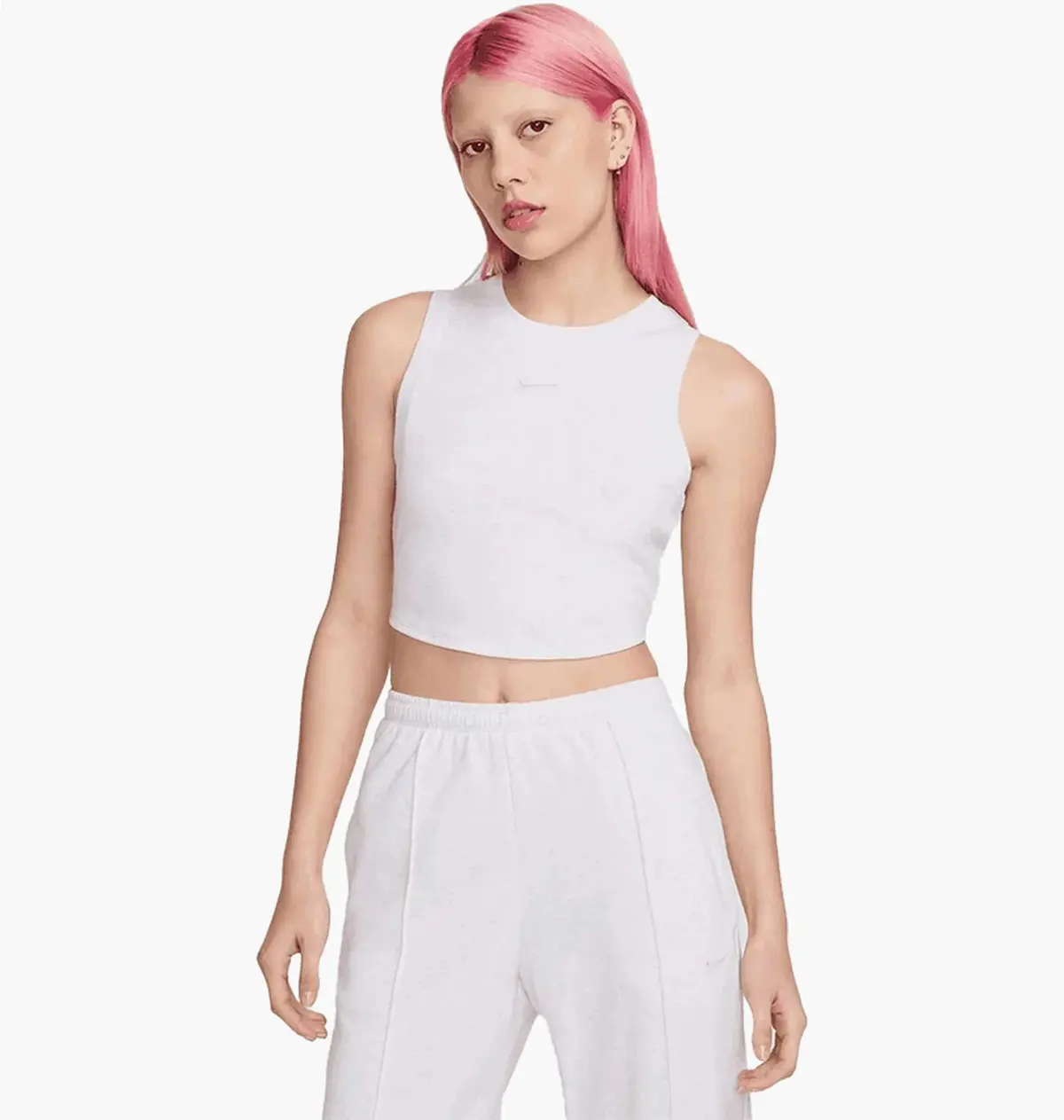 Спортивный топ женской Nike Sportswear Essentials White
