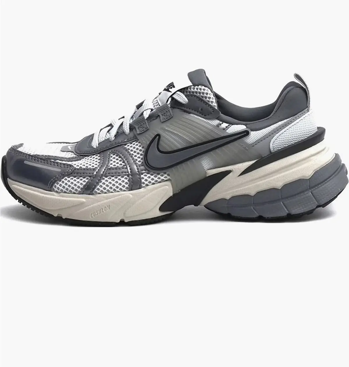 Кросівки для бігу жіночі Nike V2k Run