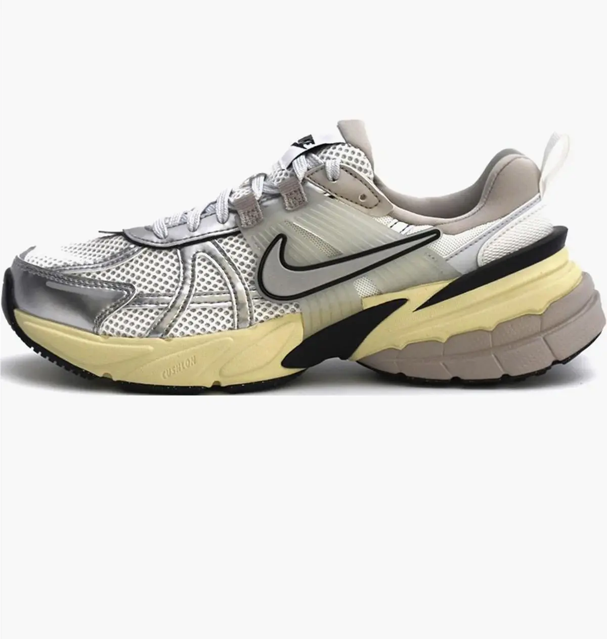 Кросівки жіночі Nike Wmns V2k Run