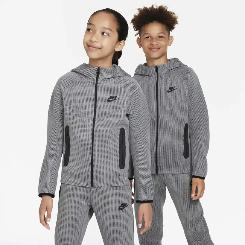 Светр підлітковий Nike Sportswear Tech Fleece Winterized Full-Zip Hoodie