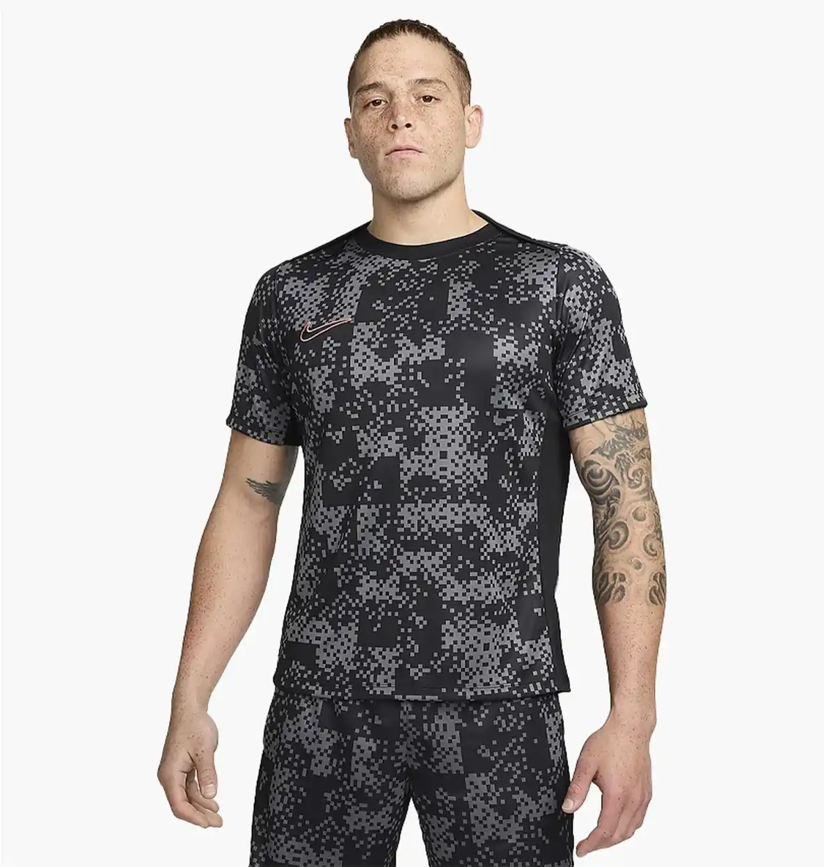 Футболка чоловіча Nike Academy Pro Dri-Fit Football Short-Sleeve
