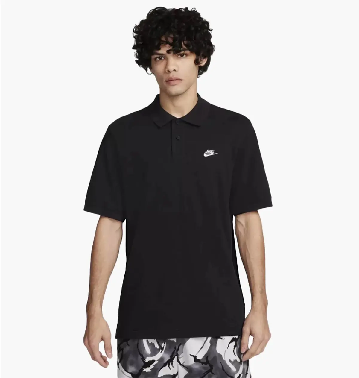 Футболка чоловіча Nike Club