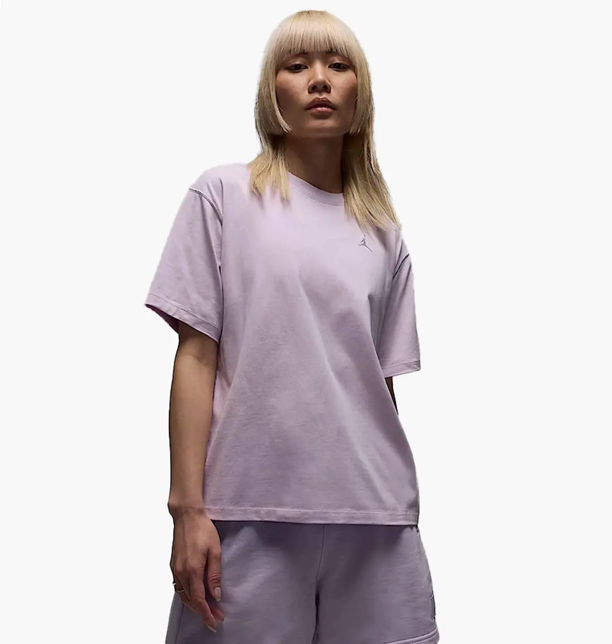 Футболка жіноча Nike Essentials Violet