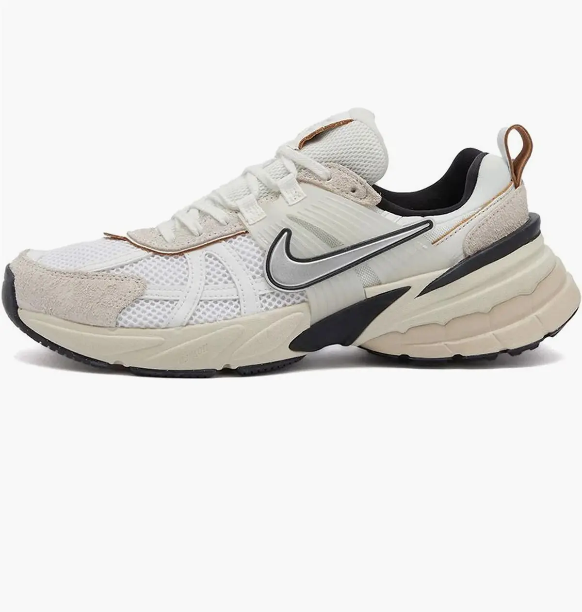 Кросівки для бігу жіночі Nike V2k Run White