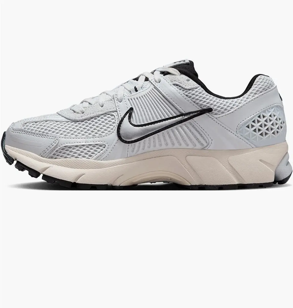 Кроссовки женские Nike Wmns Zoom Vomero 5 White