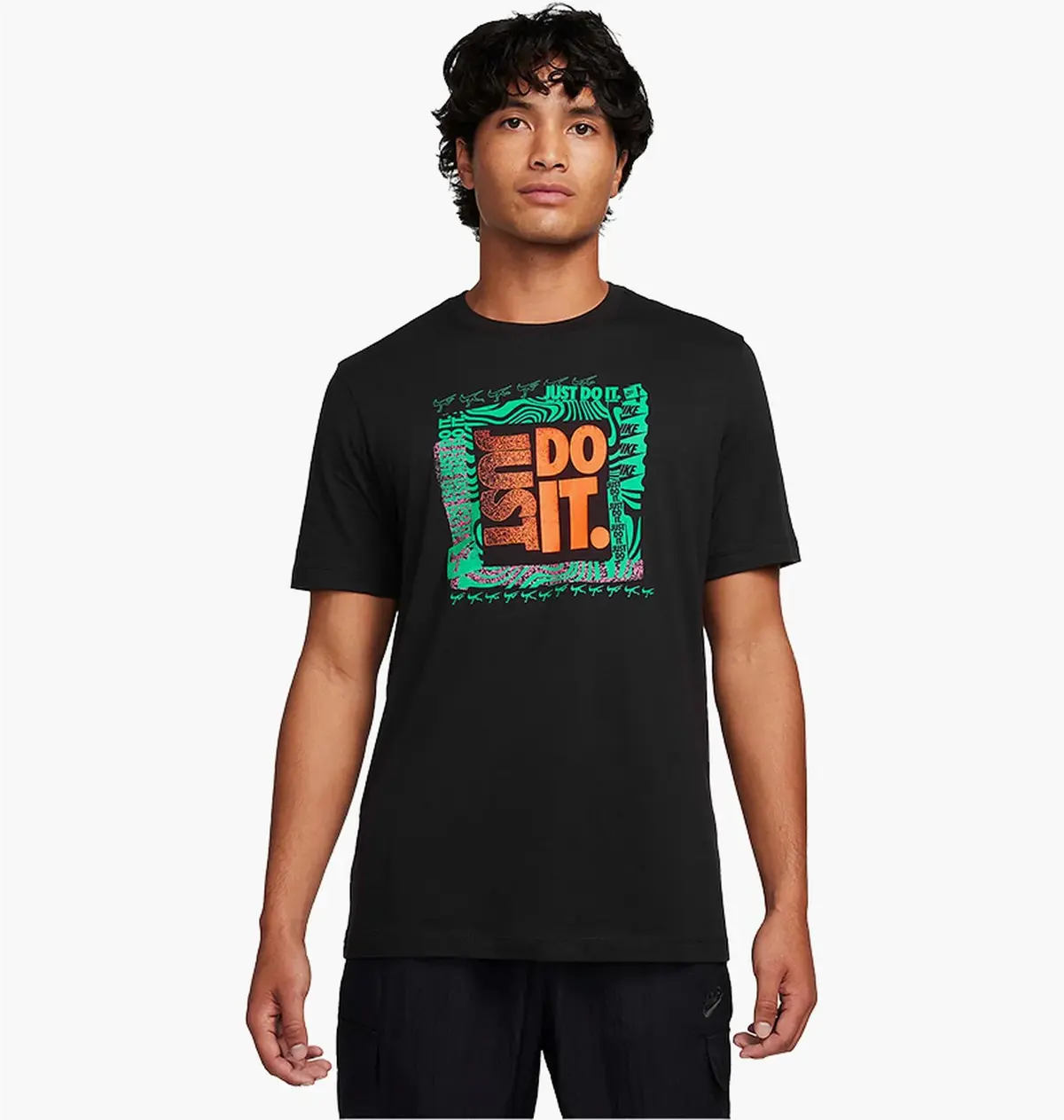 Футболка чоловіча Nike T-Shirt Sportswear